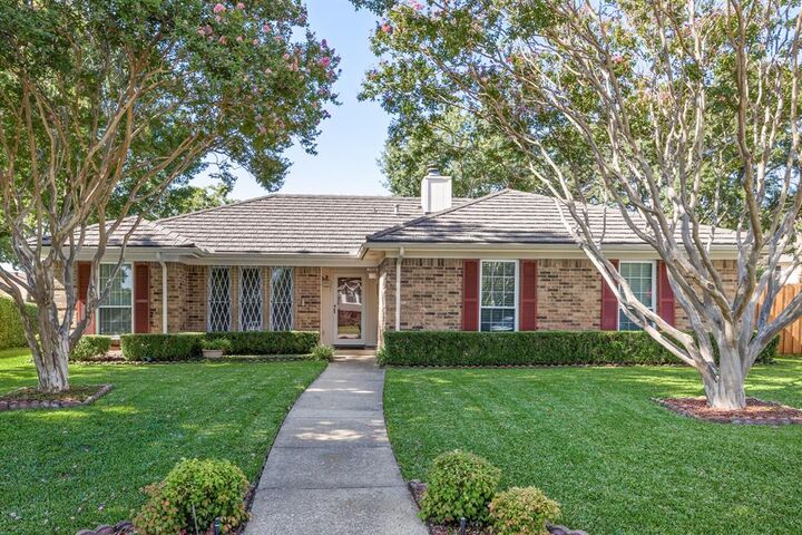 302 Ridgegate Drive  Garland TX 75040 photo