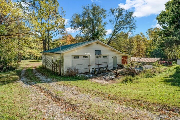 Property Photo: 706 E Franklin Street AR 72761