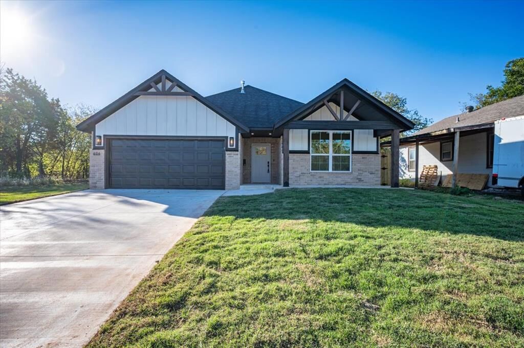 Property Photo:  606 NW 95th Street  OK 73114 