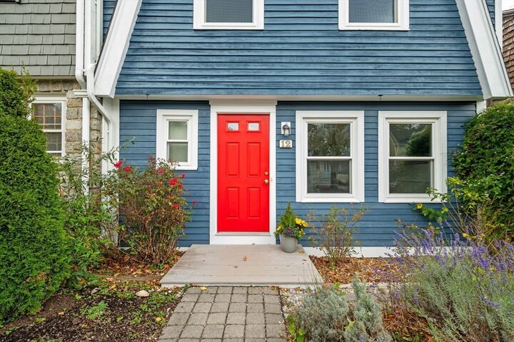 Property Photo:  12 Heritage Way 12  MA 01945 