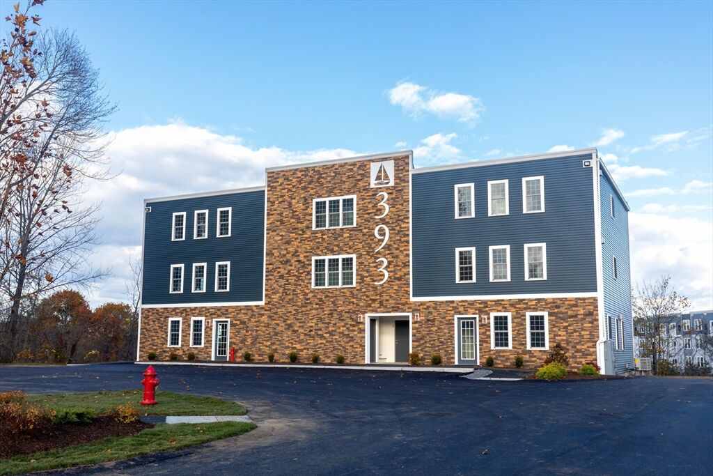 Property Photo:  393 Court St. 1  MA 02360 