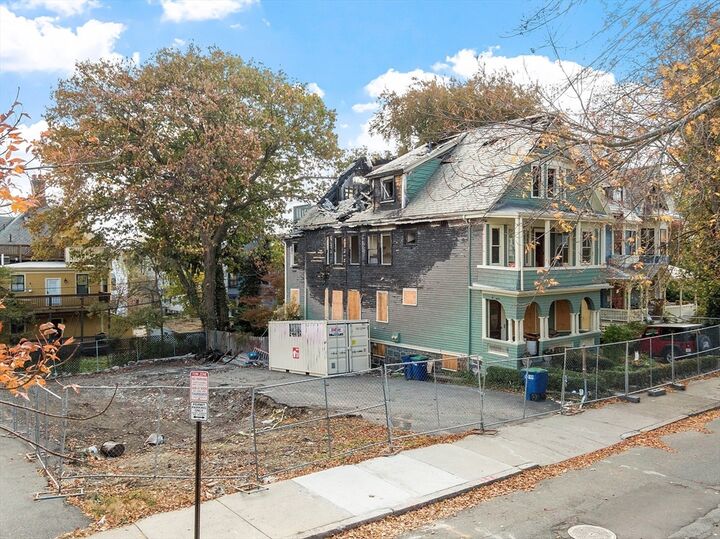 Property Photo:  71 Thurston  MA 02145 