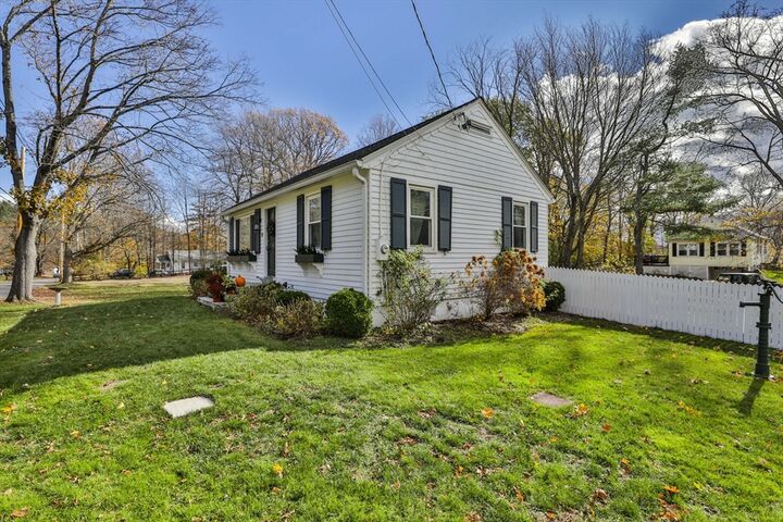 Property Photo:  82 Martins Pond Rd  MA 01450 