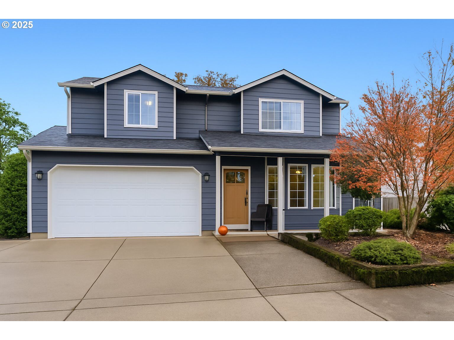 Property Photo: 5211 SE 49th Ave OR 97206