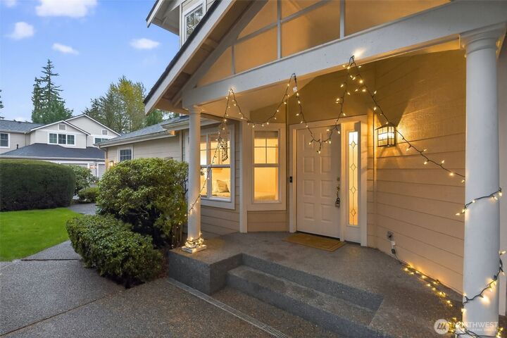 Property Photo: 18391 NE 97th Court WA 98052
