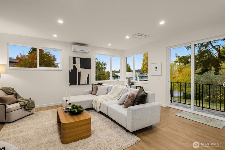 Property Photo: 2103 SW Genesee Street WA 98106