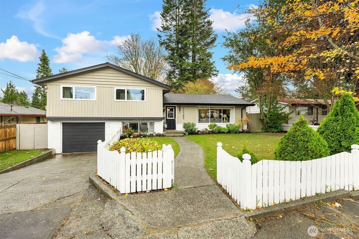 21703  97th Avenue W  Edmonds WA 98020 photo