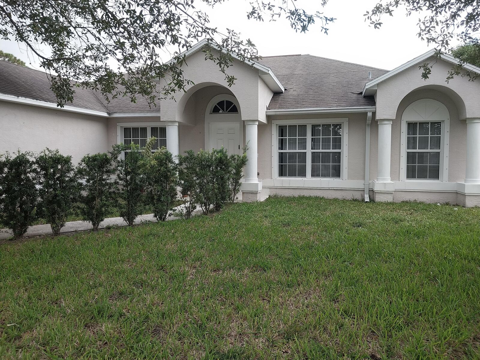 Property Photo: 245 SW Starfish Avenue SW FL 34984