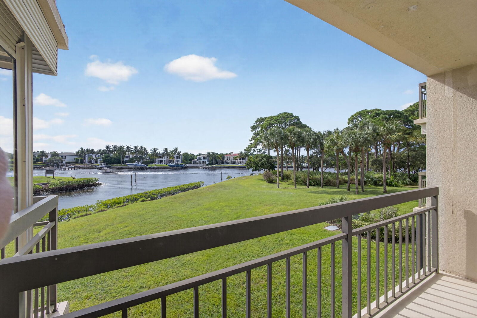 Property Photo:  2201 Marina Isle Way 202  FL 33477 