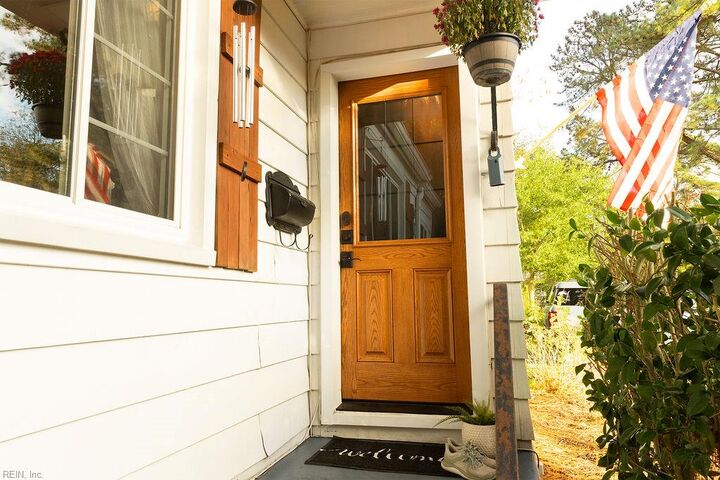 Property Photo:  205 Fife Ln  VA 23505 