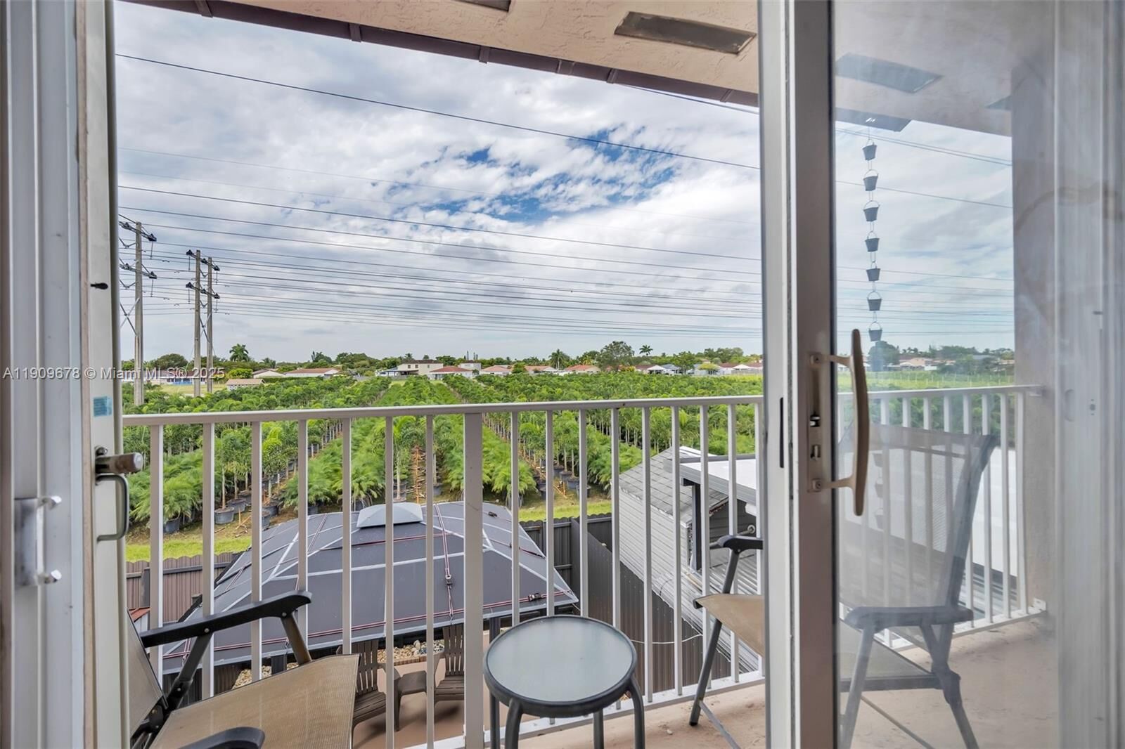 Property Photo: 17042 SW 138th Ct FL 33177