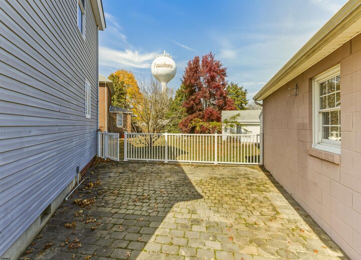Property Photo:  591 N Delaware Street  NJ 08066-1009 