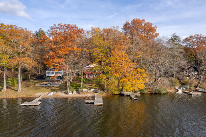 Property Photo:  542 Lake Drive  CT 06437 