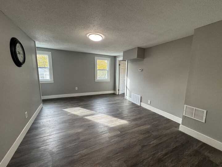 Property Photo: 33 Oak Street CT 06418