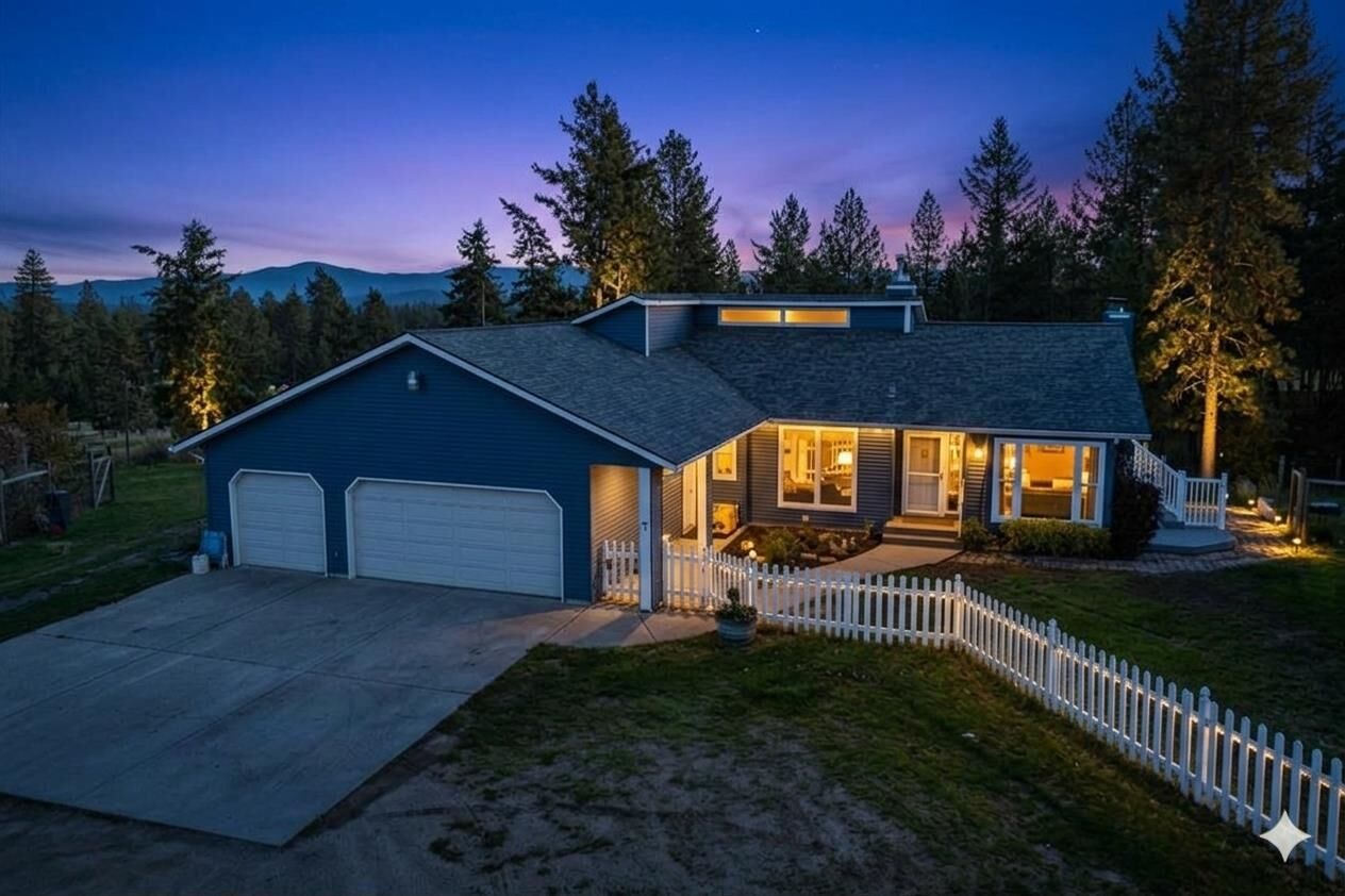 Property Photo:  5418 S Wallbridge Rd 5418 B S Wallbridge Rd  WA 99006 