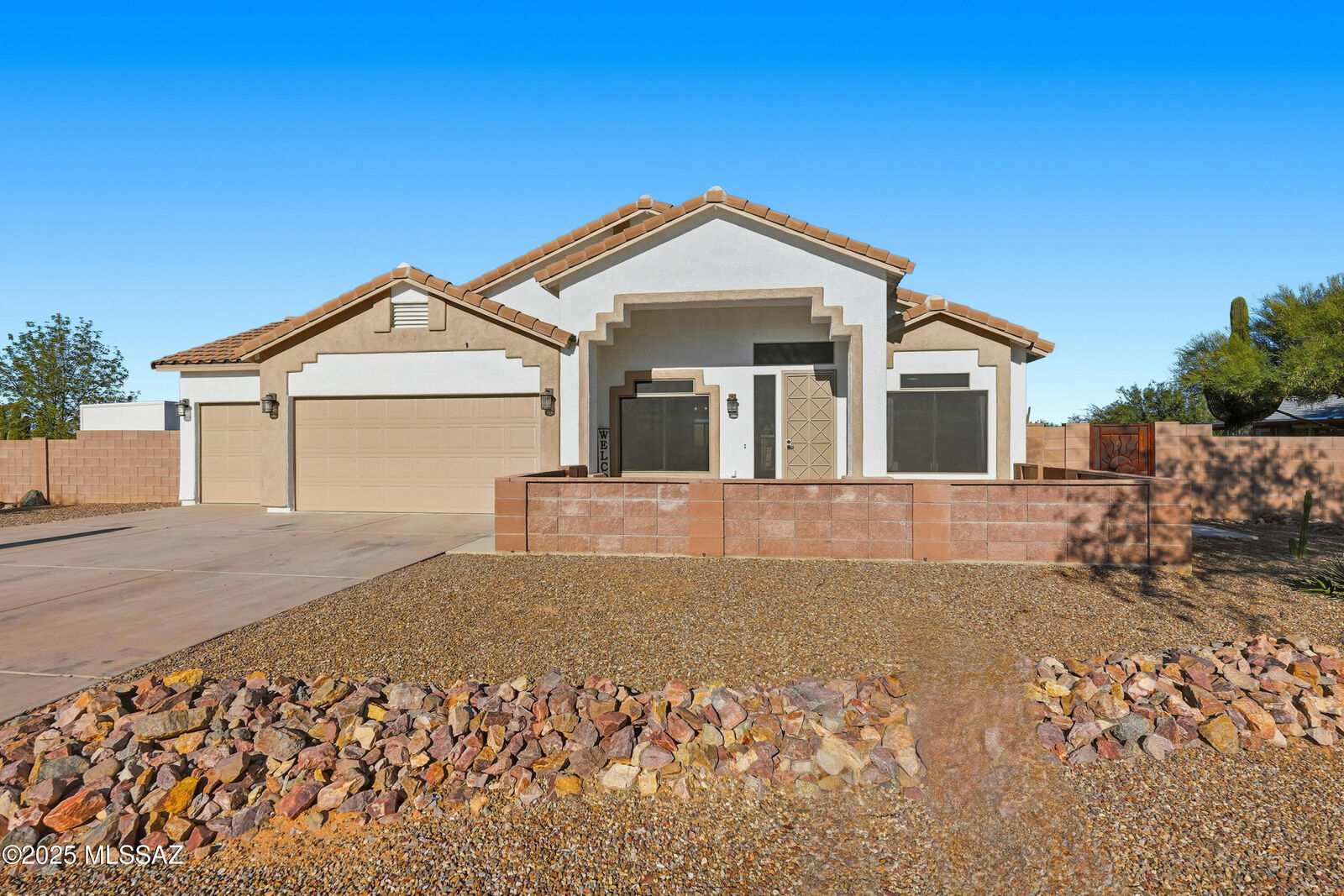 Property Photo: 17821 S Golden Valley Drive AZ 85629