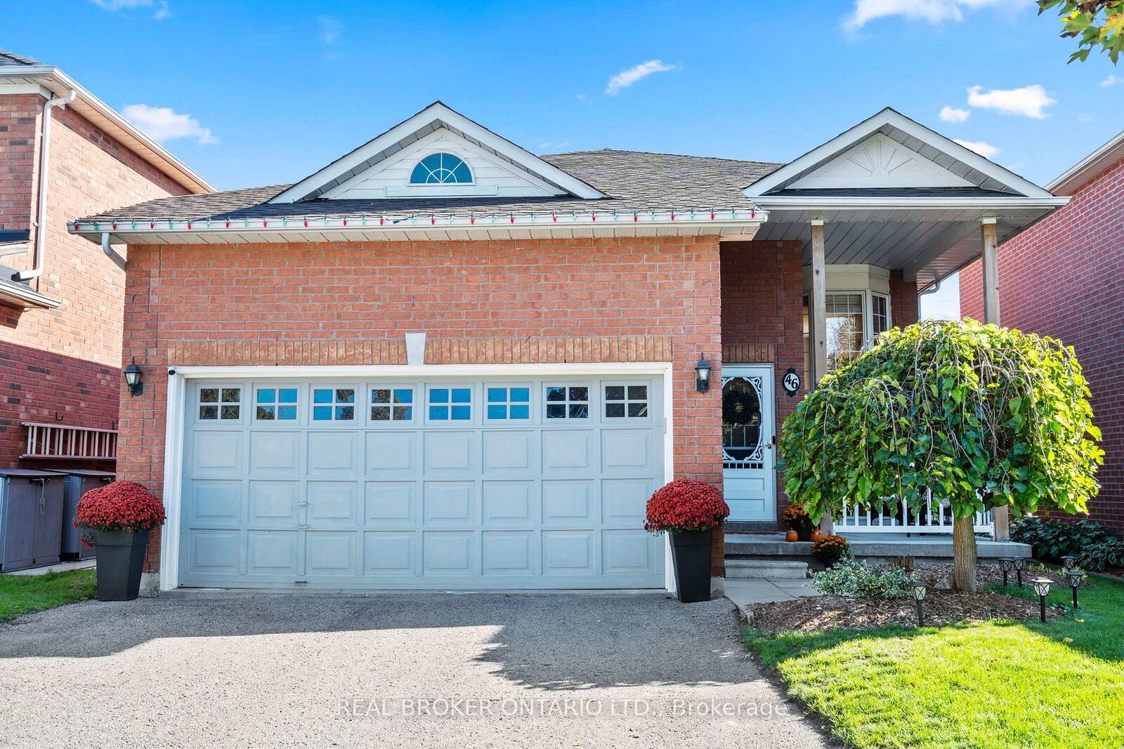 Property Photo:  46 Bolster Lane  ON L9P 1X8 