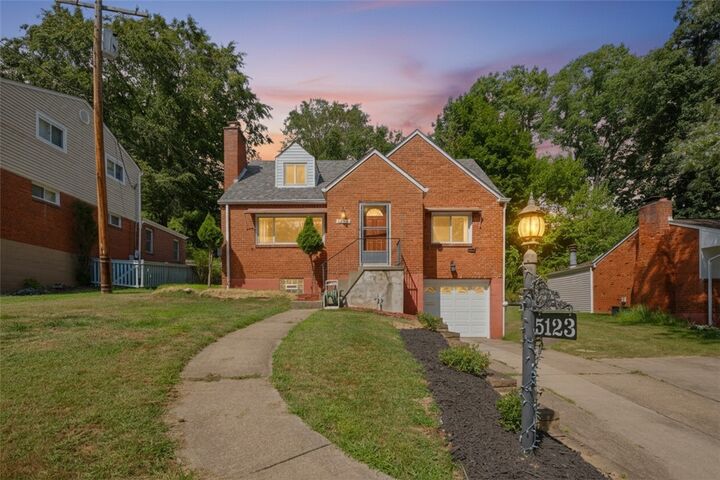 Property Photo:  5123 S Passage Dr  PA 15236 