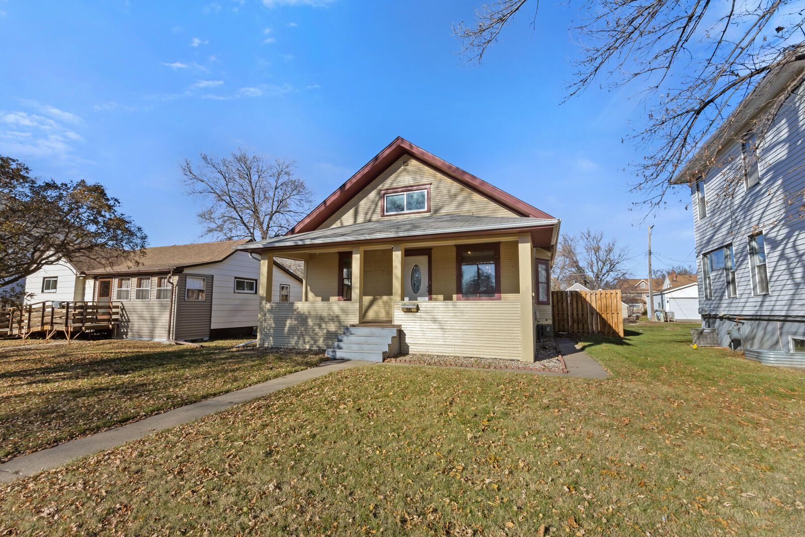 Property Photo:  310 SW 9th Ave  SD 57401 