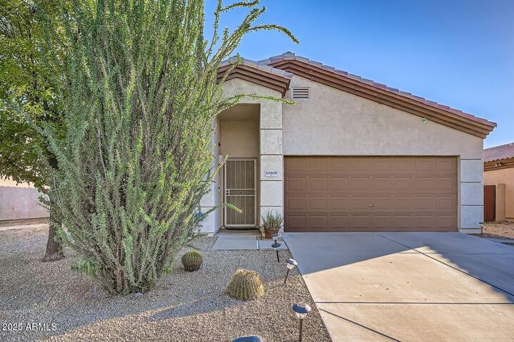 Property Photo: 10605 E Flower Avenue AZ 85208
