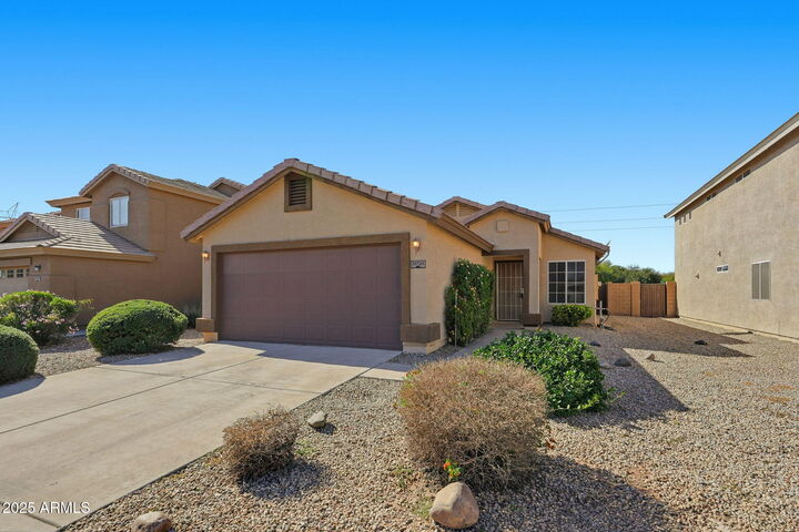 31724 N Cheyenne Drive  San Tan Valley AZ 85143 photo