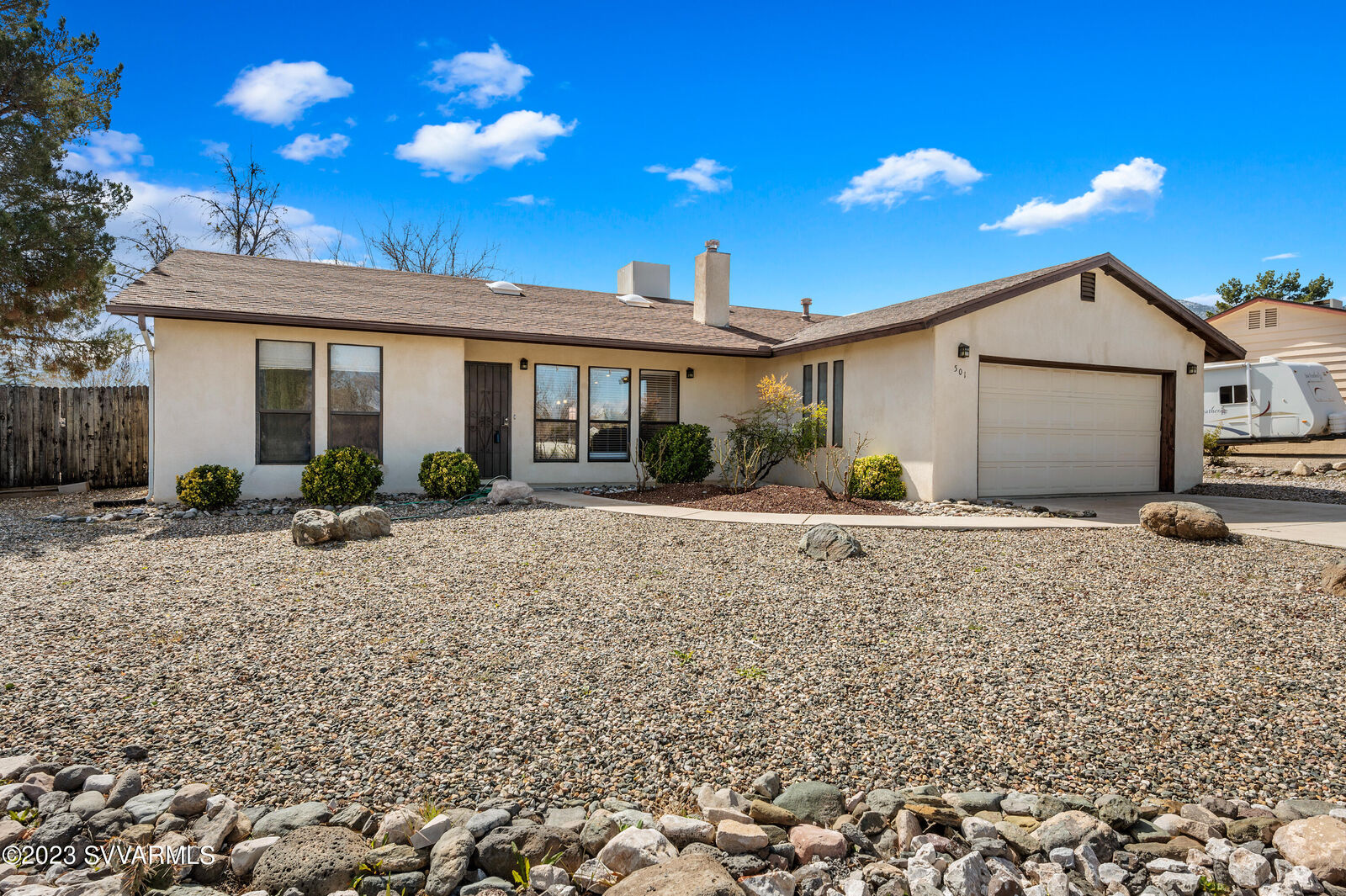Property Photo:  501 Sky Drive  AZ 86324 