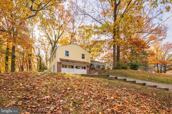 Property Photo:  274 Radcliffe Road  PA 19087 