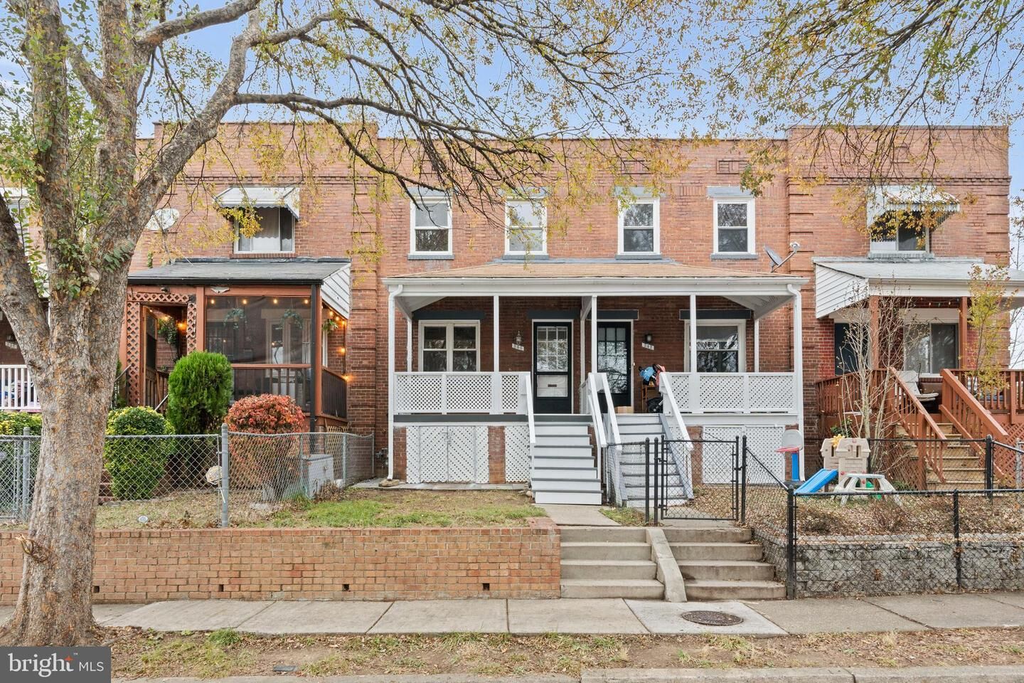 Property Photo: 340 Wesmond Drive VA 22305