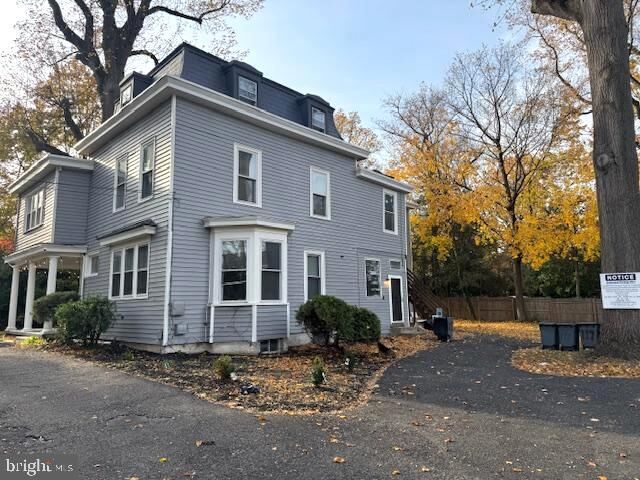 Property Photo:  117 E Walnut Avenue F  NJ 08109 