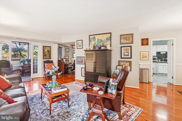 5902 Mount Eagle Drive 203  Alexandria VA 22303 photo