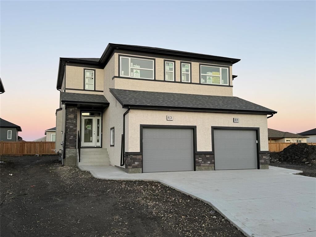 Property Photo: 63 Harvest Lane MB R5A 0B3