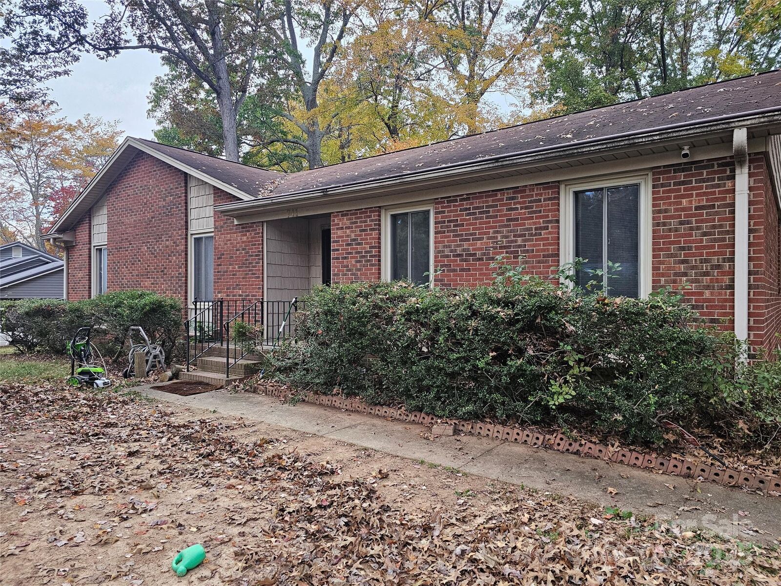 Property Photo:  711 Bundaberg Lane  NC 27045 