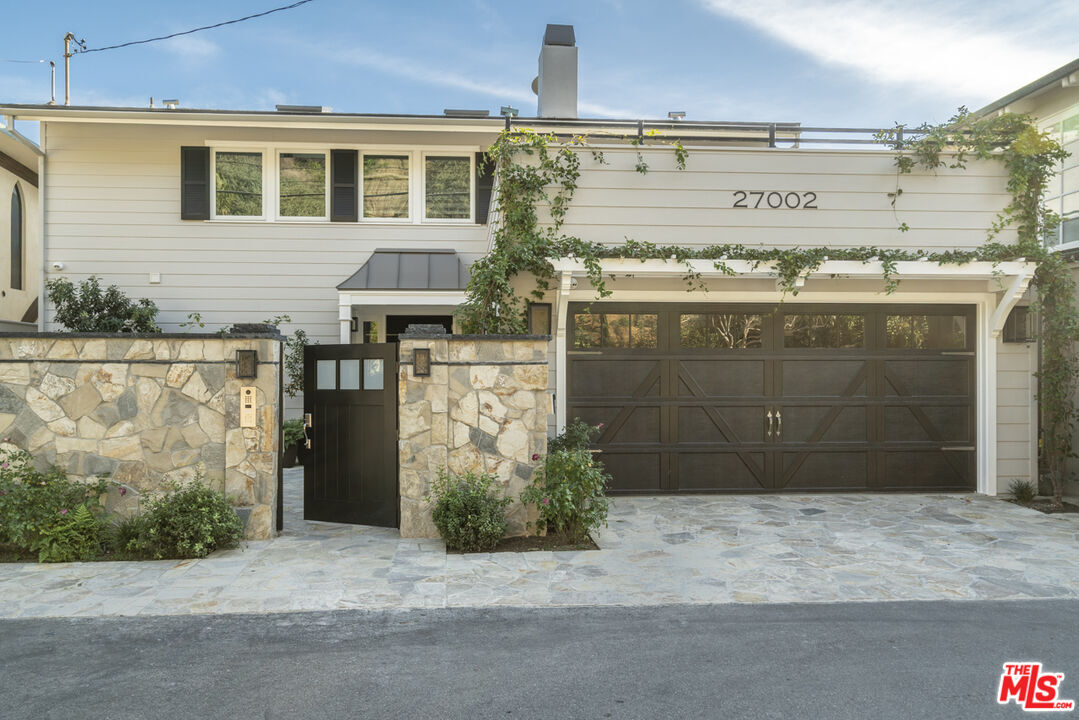 Property Photo:  27002 Malibu Cove Colony Dr  CA 90265 