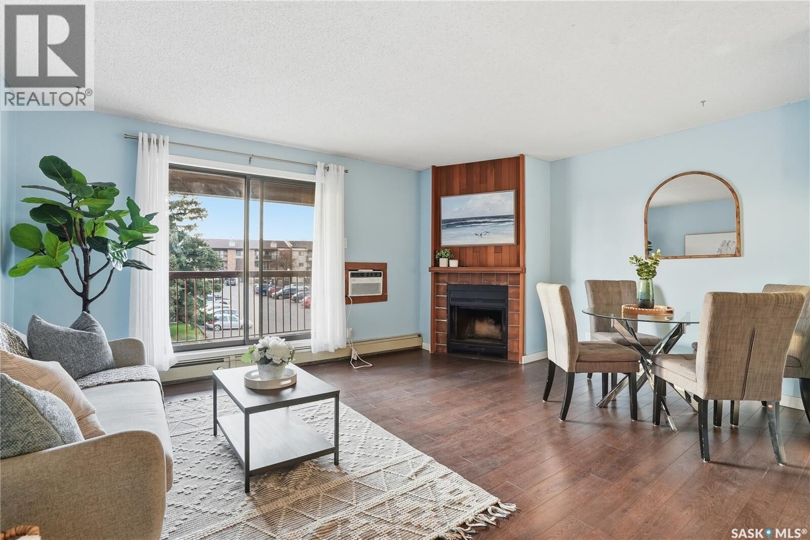 Property Photo:  302 375 Kingsmere Boulevard  SK S7J 4J6 