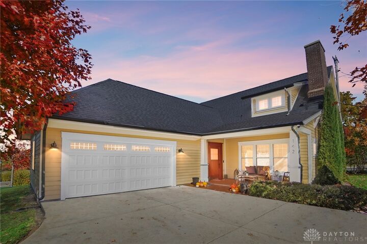 162 Pointe Oakwood Way  Oakwood OH 45409 photo