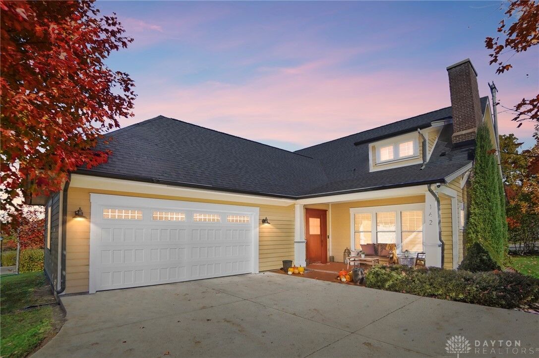 Property Photo:  162 Pointe Oakwood Way  OH 45409 