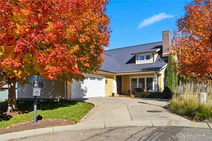 162 Pointe Oakwood Way  Oakwood OH 45409 photo