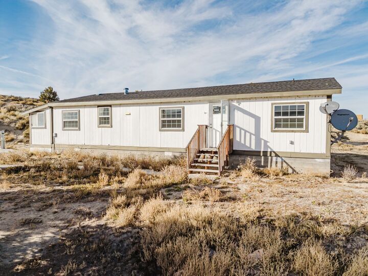 Property Photo: 837 Bradley Avenue NV 89815