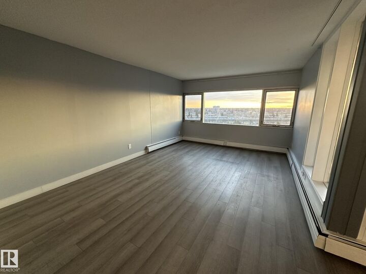 Property Photo:  8735 165 Street NW 75  AB T5R 2R6 