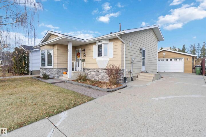 Property Photo:  18020 99A Avenue NW  AB T5T 3R1 