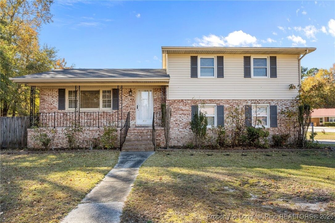 Property Photo: 711 Goodyear Drive NC 28390