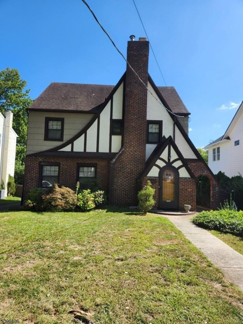 Property Photo:  525 Edgar Rd  NJ 07090 