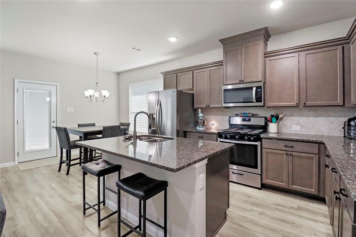 Property Photo: 765 Rosewood Lane TX 77515