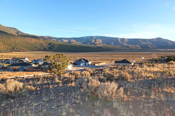 Property Photo:  2268 S 2925 St W  UT 84720 