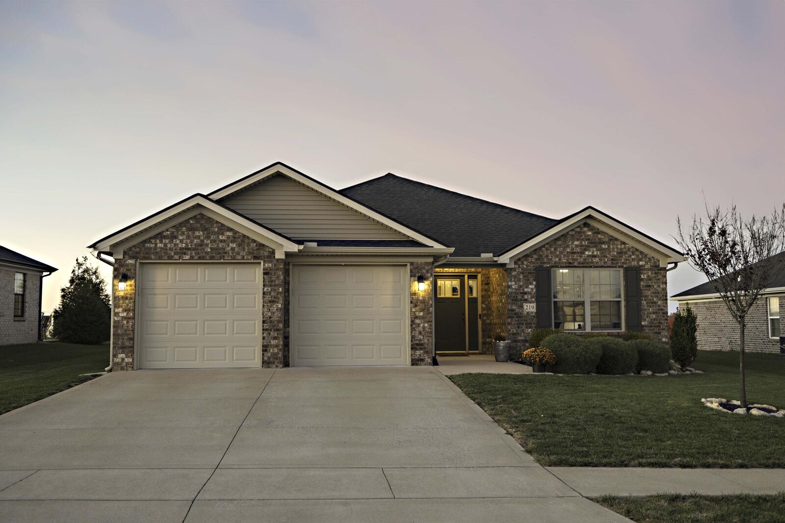 Property Photo:  219 Windward Way  KY 40475 