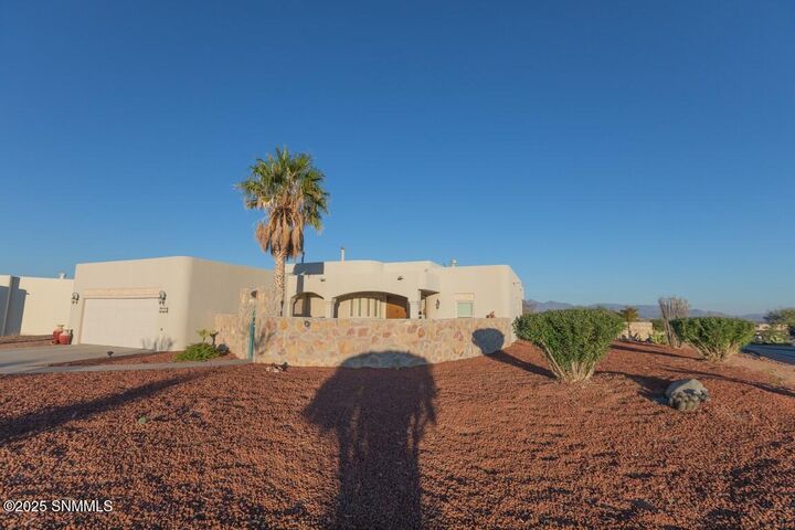 Property Photo:  1216 Titania Court  NM 88007 
