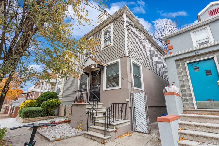 Property Photo: 1646 Radcliff Avenue NY 10462