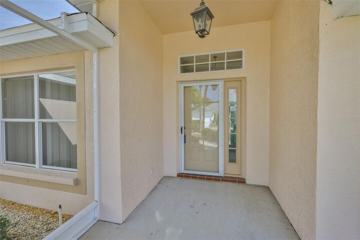 Property Photo: 731 Winterbrooke Way FL 33573