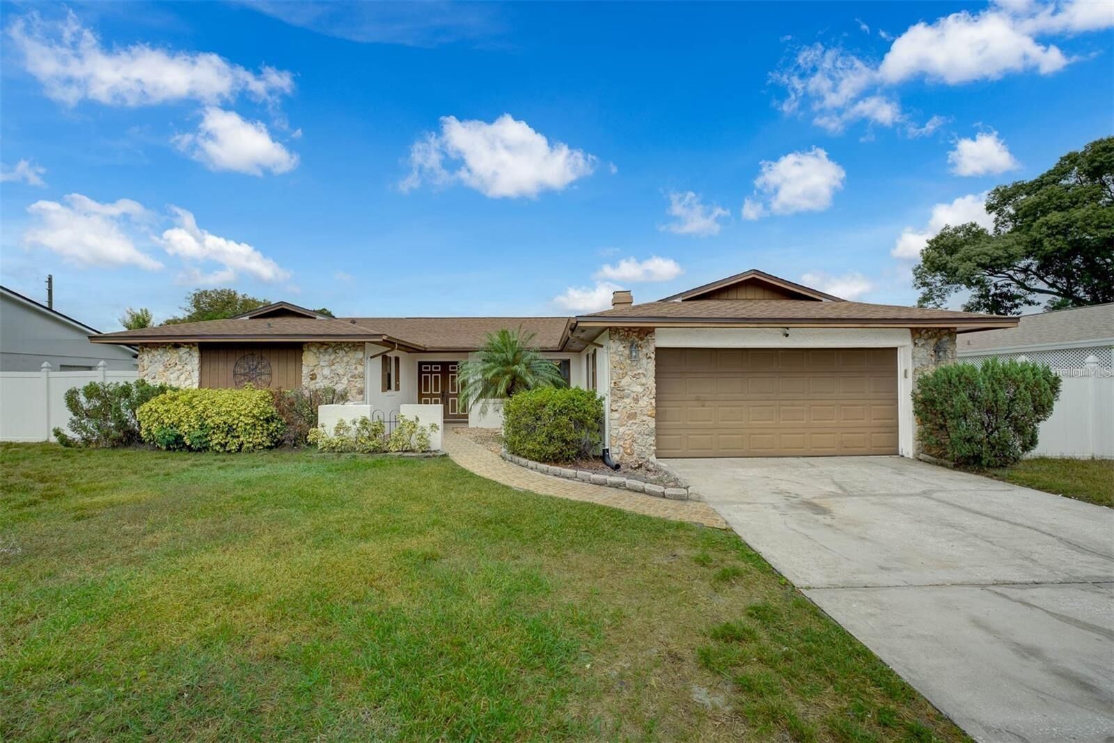 Property Photo: 8323 Banyan Boulevard FL 32819