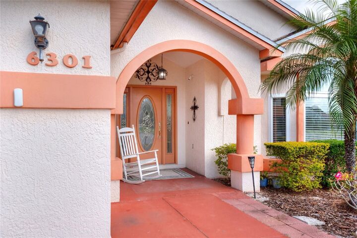 Property Photo: 6301 Egret Drive FL 33809